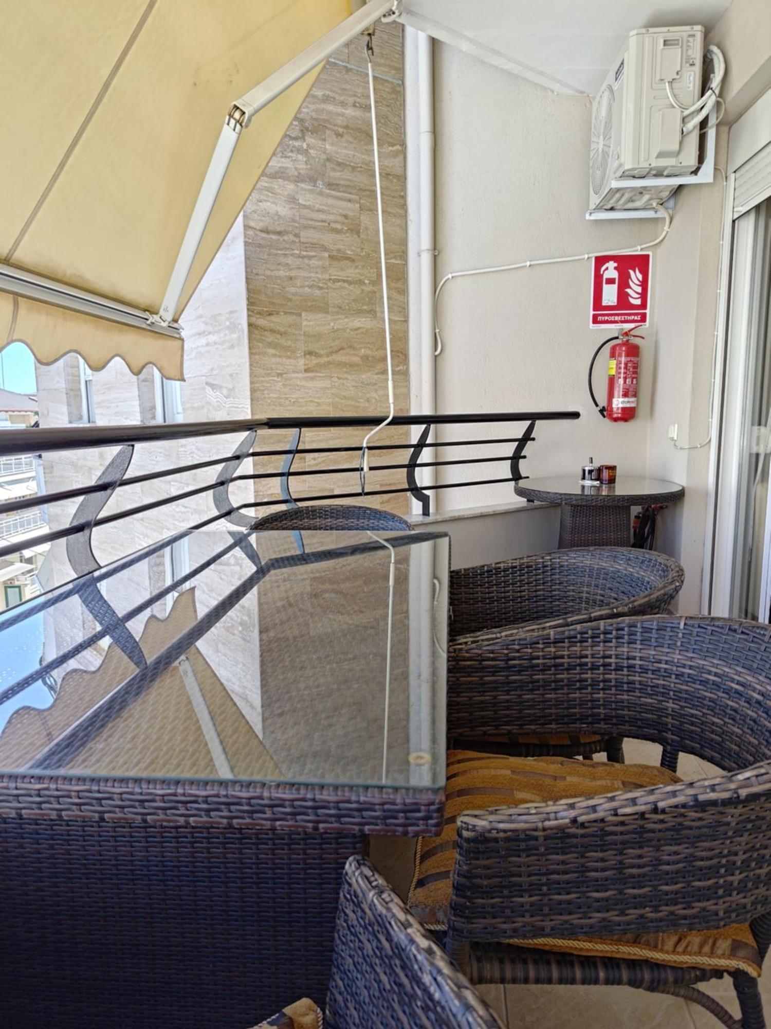 Jordan Downtown Apartment & Parking Katerini Exterior photo